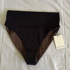 NWT ACACIA Echo Check Bottoms